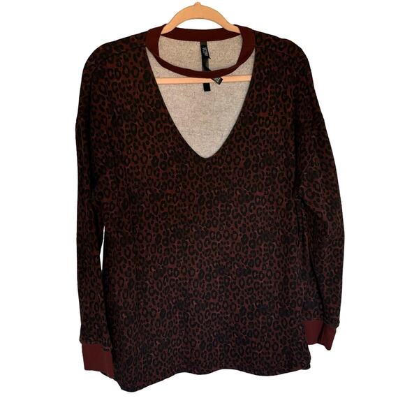 Victoria's Secret Sport Brown Leopard Cut Out Sweatshirt Women's Size: Medium - Picture 5 of 5